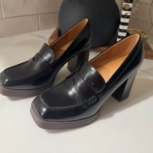 Nine West Black loafers